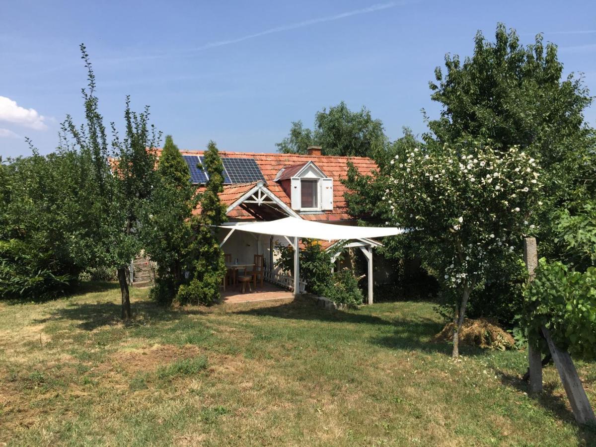 Csobanc Szerelem-Nemzeti Park-Oenallo Haz - Klimatizalt Gyulakeszi Exterior foto